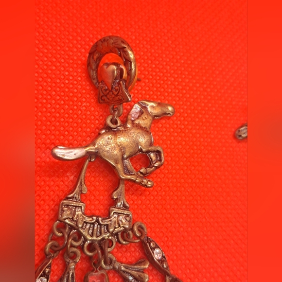 Vintage Wild West Cowboy Riding Buffalo Charms Fun Dangle Post Earrings - Picture 3 of 11